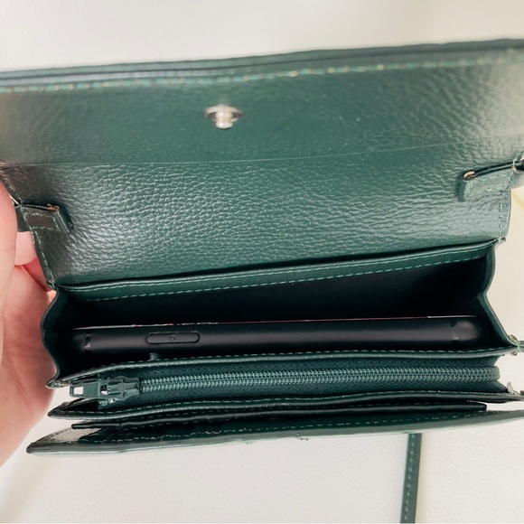 Handmade Corc Leather Crossbody Bag - Picture 13 of 13